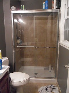 How to remove hard water stains from glass shower doors - WD-40