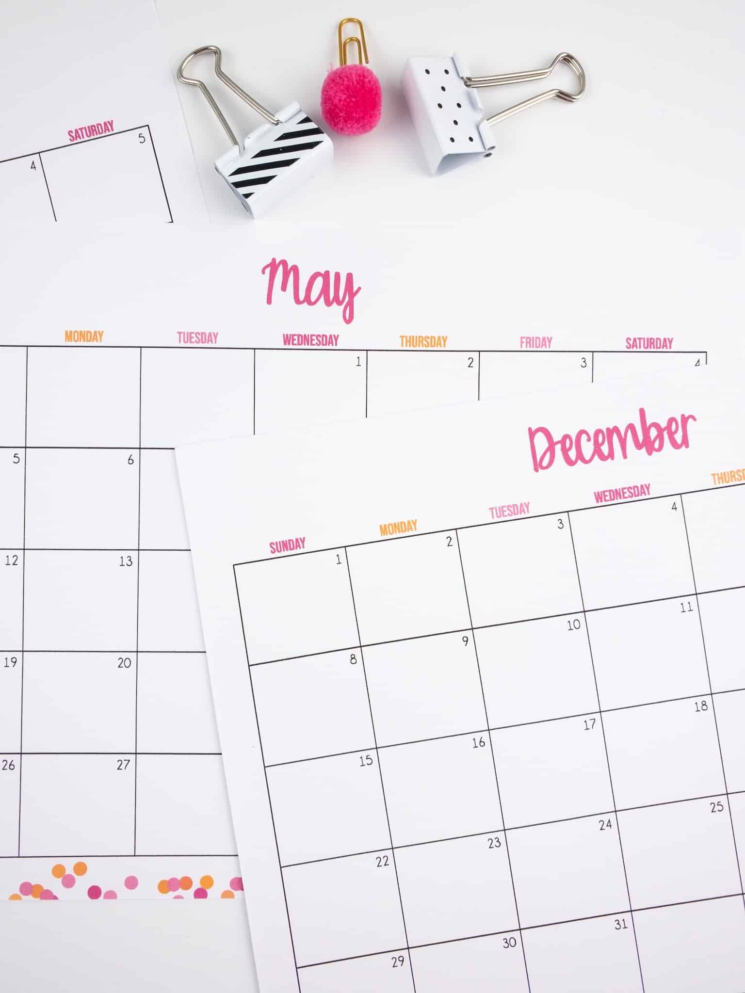 Free 2019 Calendar Polka Dots