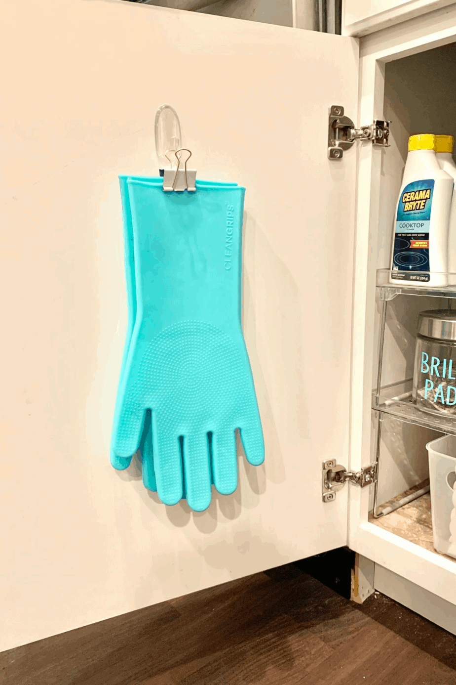 Here's How To Organize Literally Everything With Command Hooks