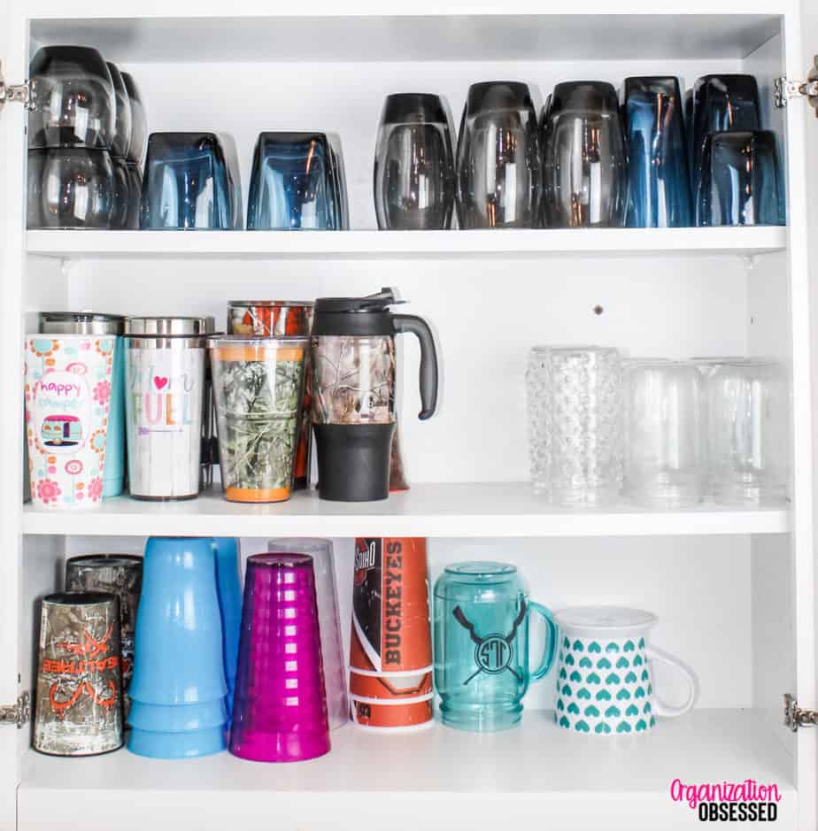 How to Organize Your Coffee Cups - Kitchen Coffee Mug Organization Ideas